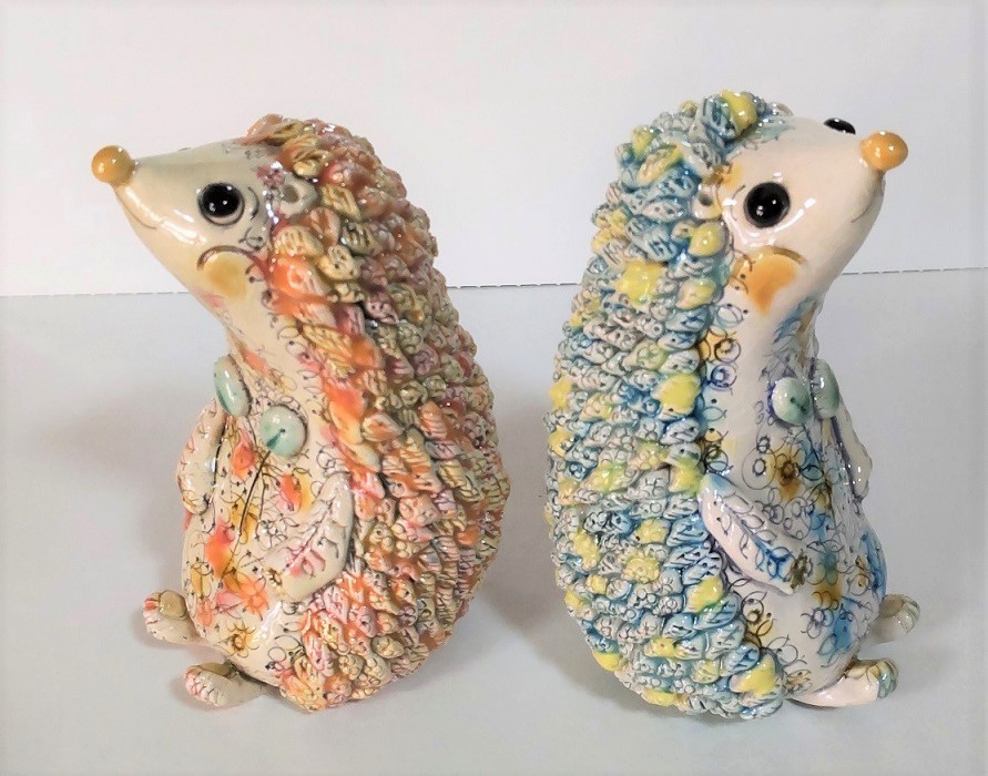 お座りはりねずみのフロール&シエロ